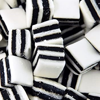 Black & White Mints 150G